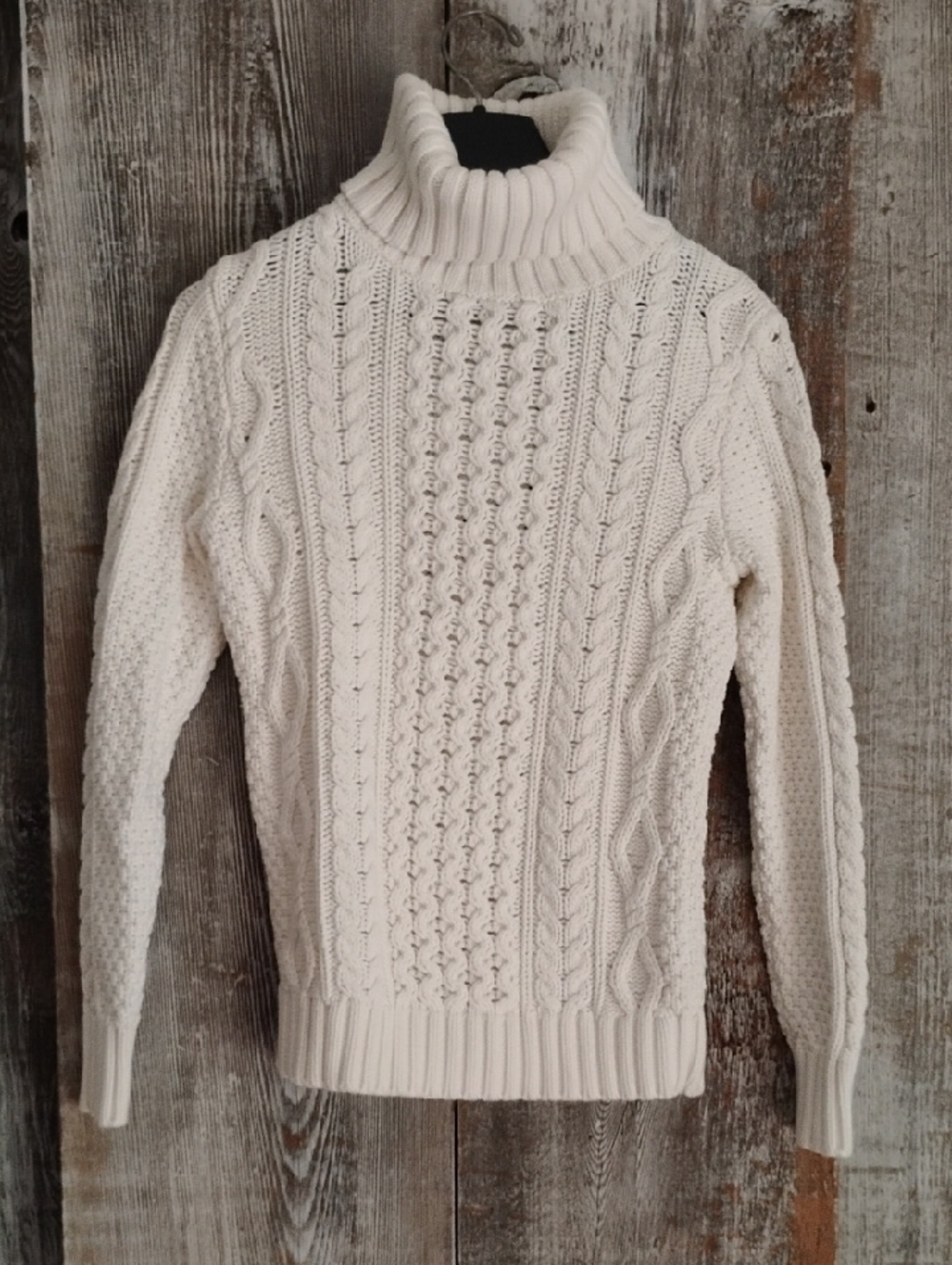 Banana Republic Cream Cable Turtleneck Sweater